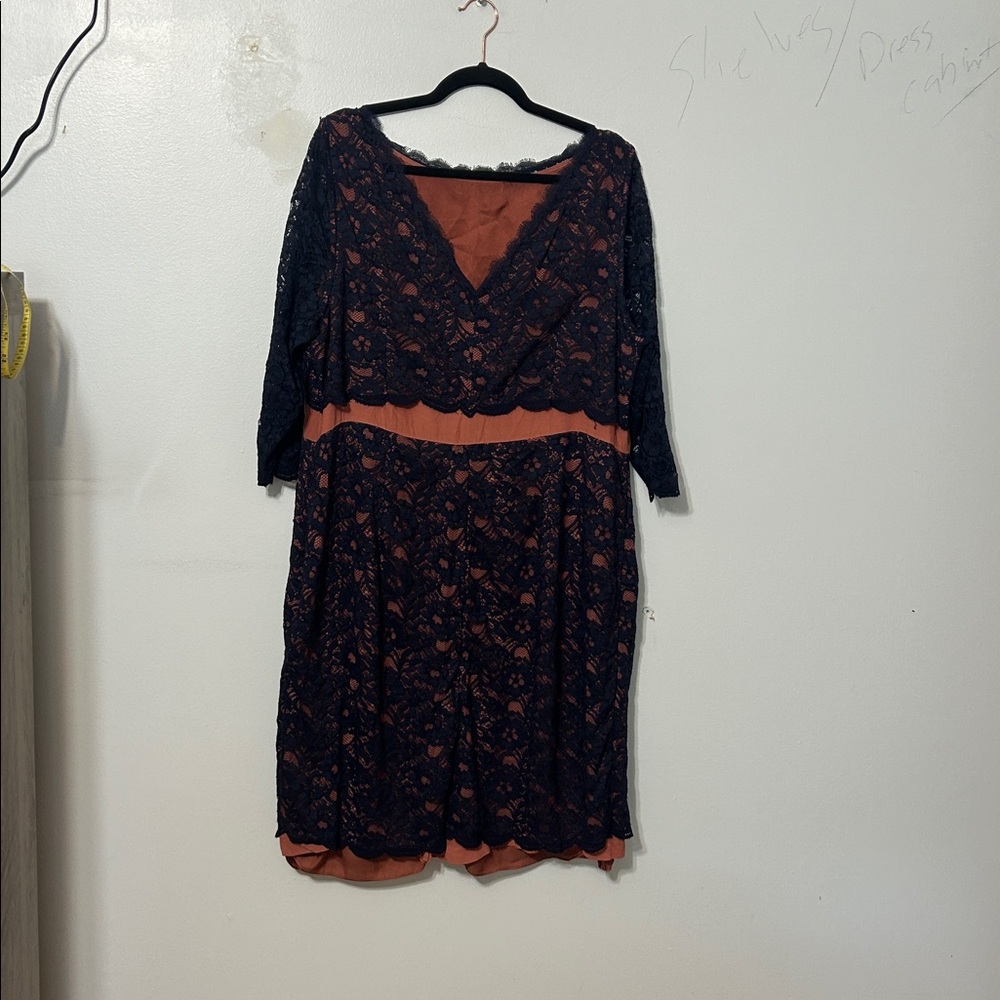 Boden Navy Lace Overlay Rust Satin Sheath Dress Size 12 - Picture 3 of 6